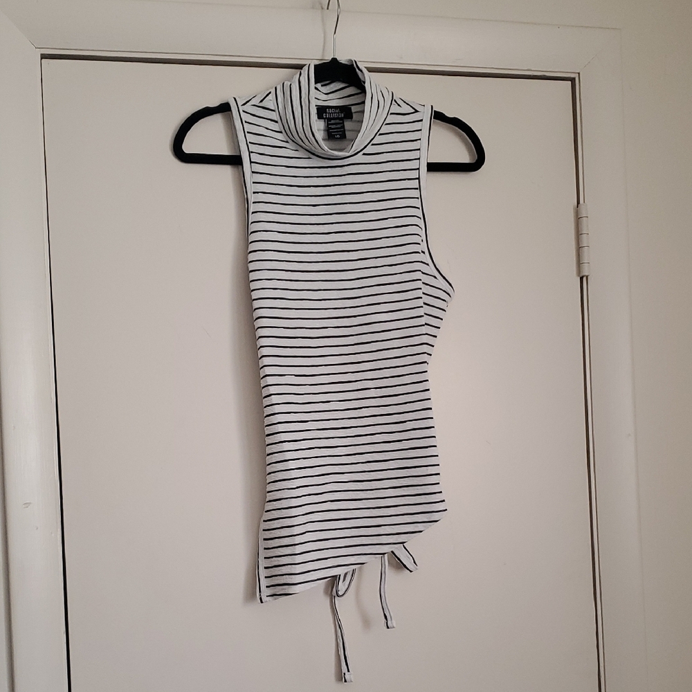*NWT* Hot Topic's Black and White Striped Turtleneck Asymmetrical Tank Top